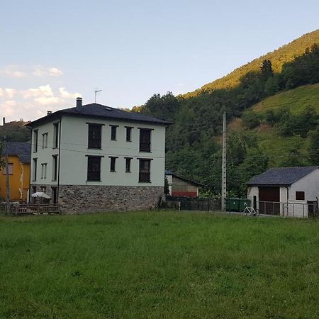 Casa Muniellos Cangas De Narcea Exterior photo